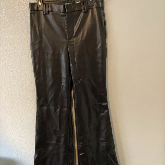 Zara Faux Leather Black Pants - Picture 4 of 9